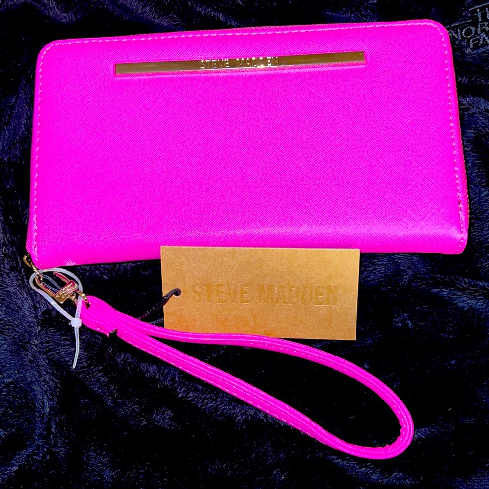 Steve Madden hot pink large wallet wristlet